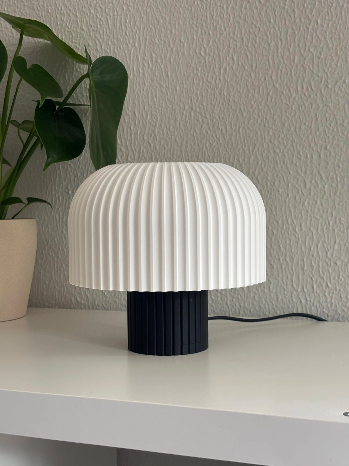 Dome lamp — lights off