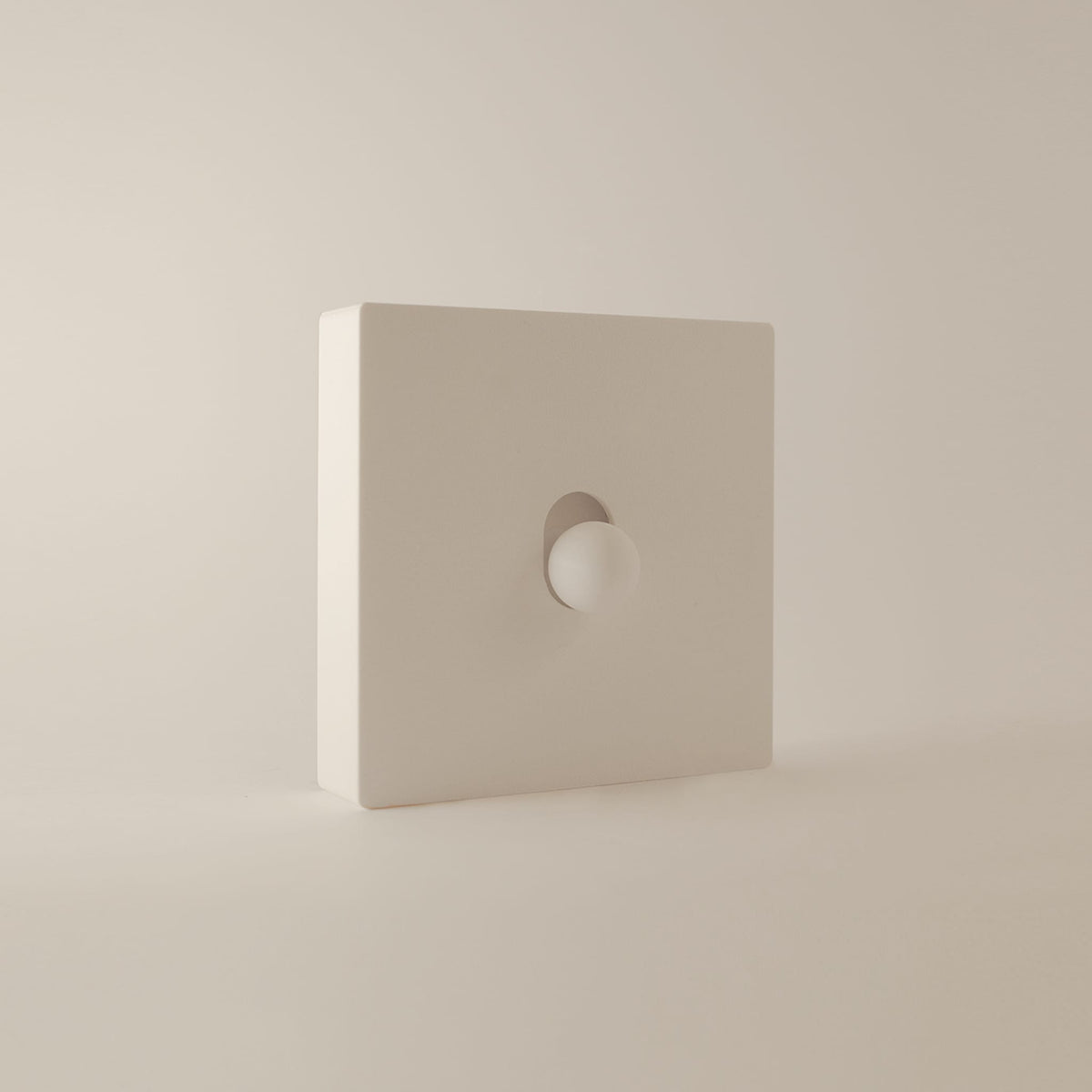 Minimalistart — Coco — cache interrupteur