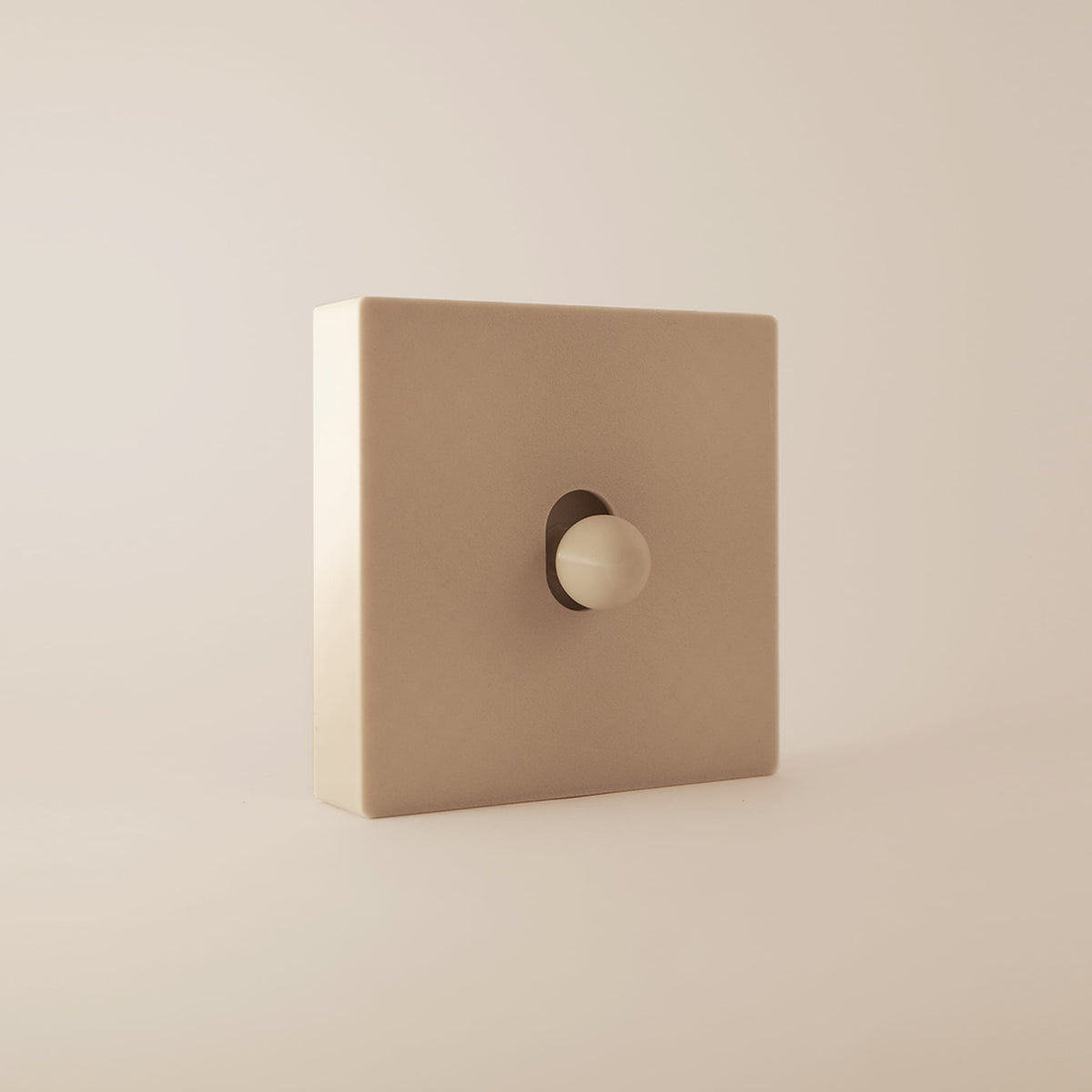 Minimalistart — Moka — cache interrupteur
