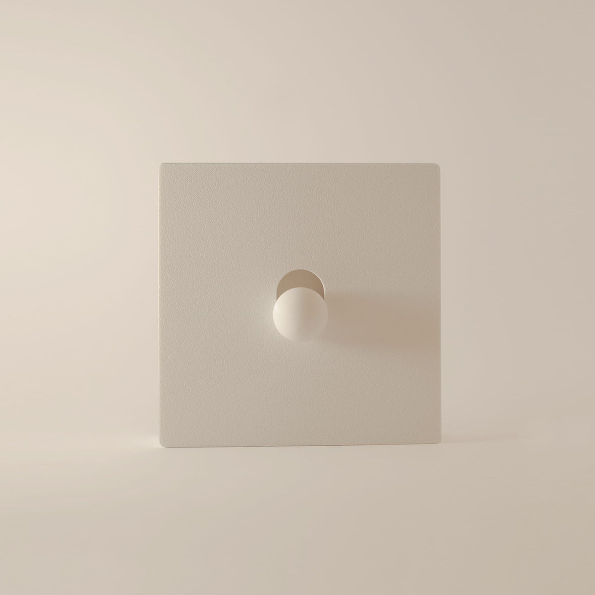 Minimalistart — Coco — cache interrupteur