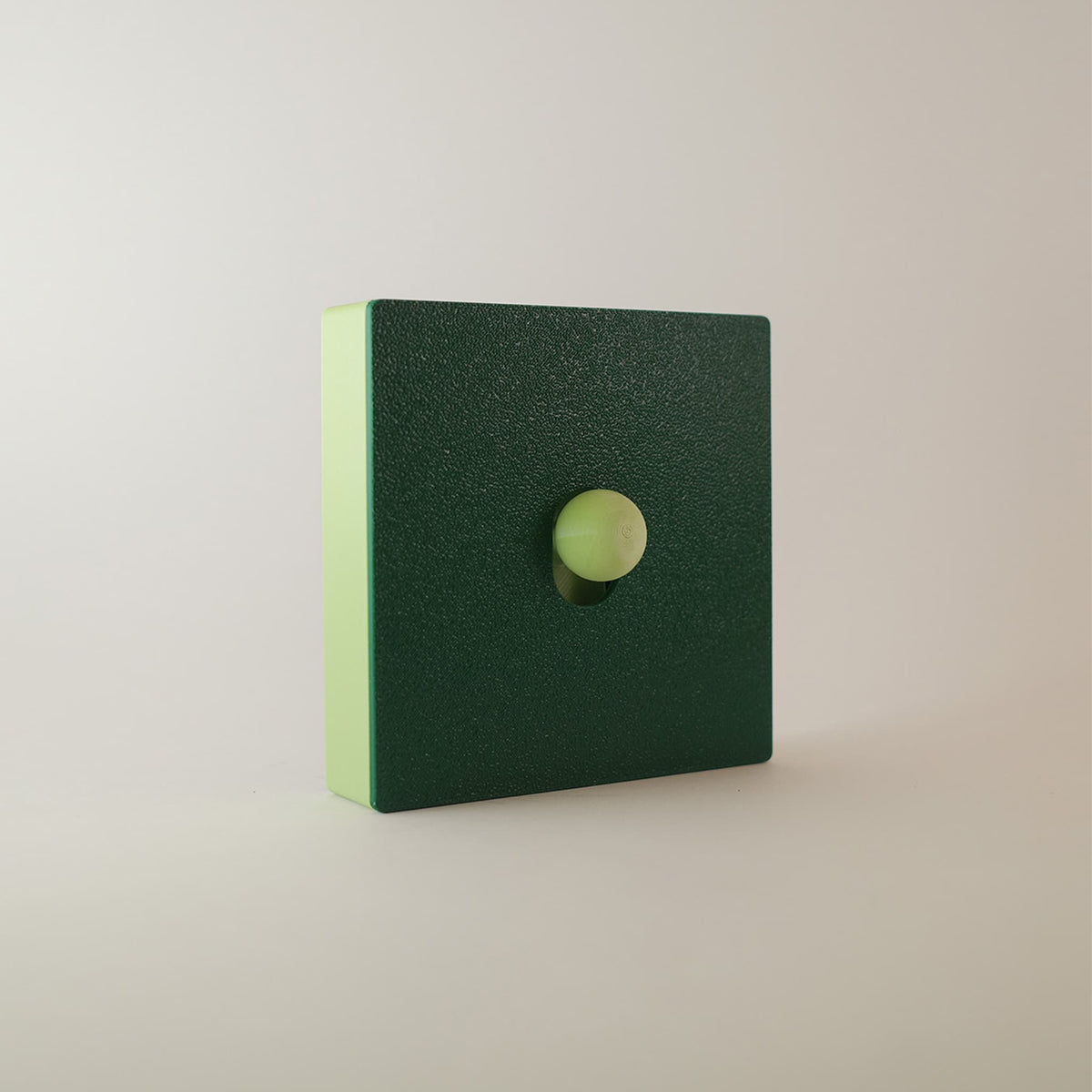 Minimalistart — Cyprès — cache interrupteur