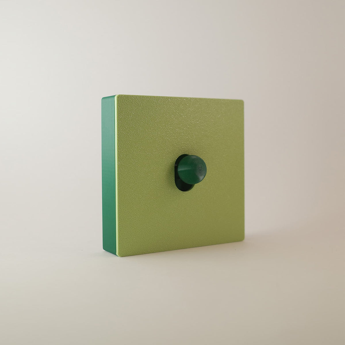 Minimalistart — Matcha — cache interrupteur