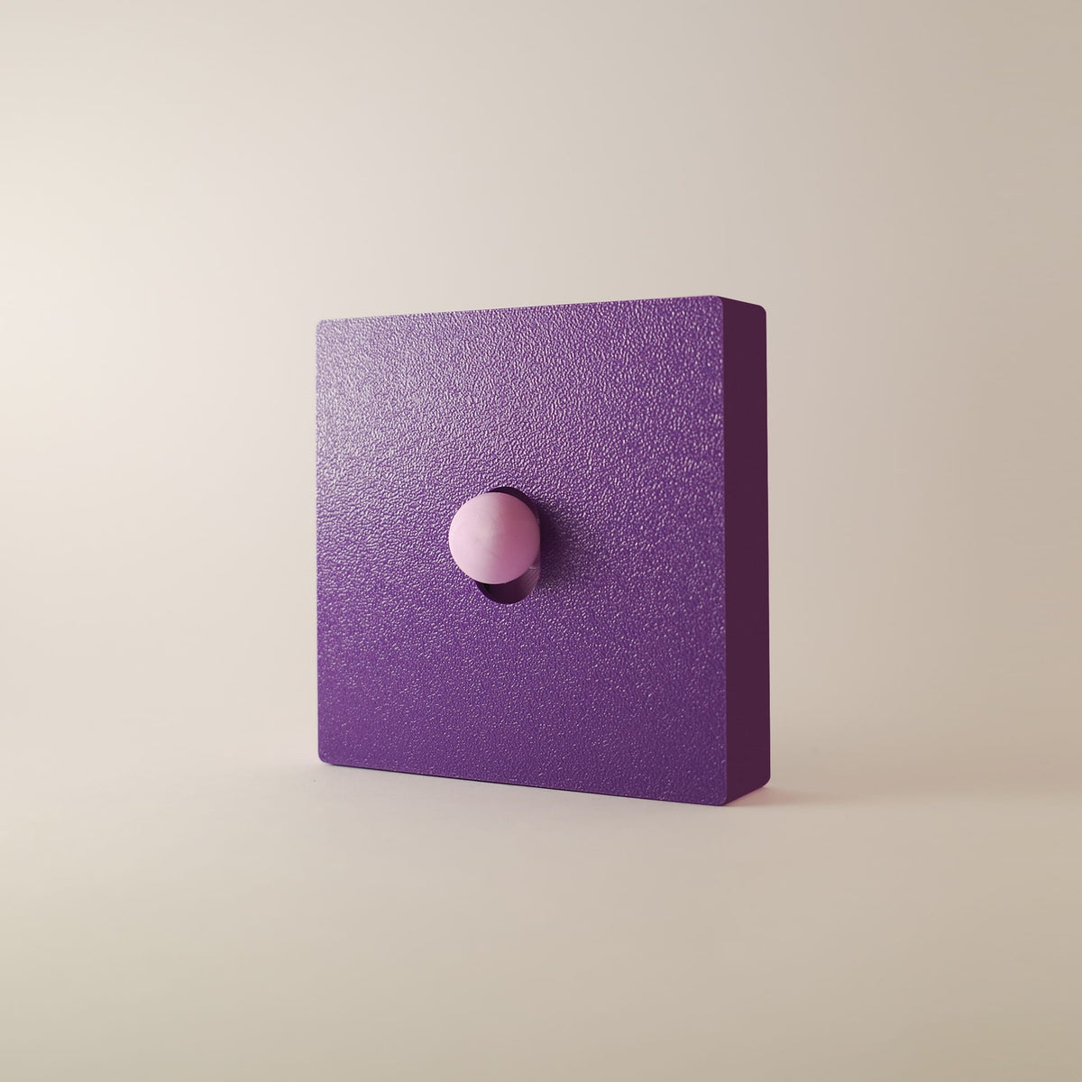 Minimalistart — Plum — cache interrupteur